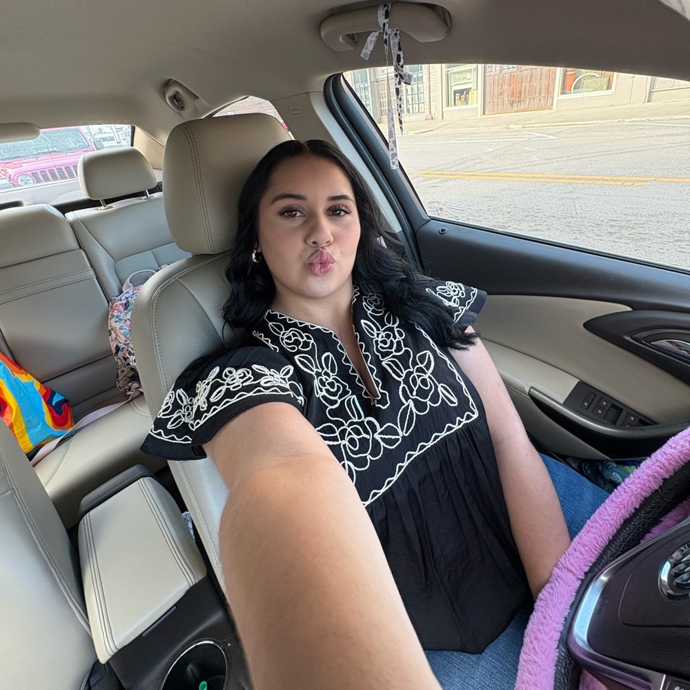 Meet your Posher, Destiny